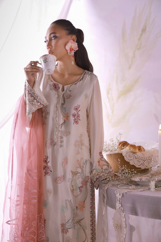 Blush Reverie